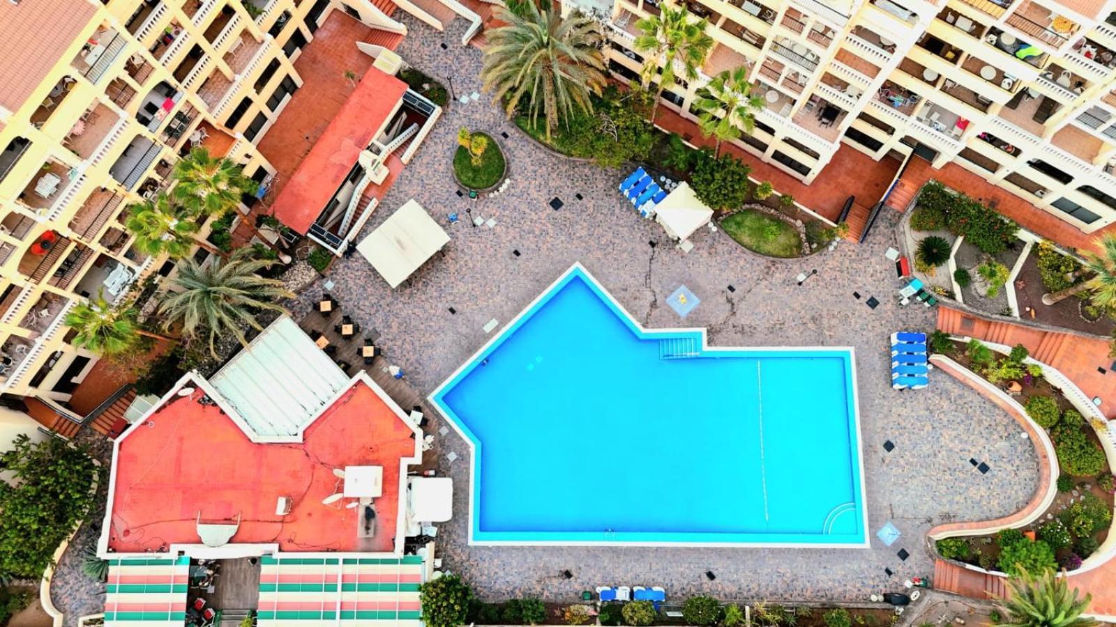 Spacious 3-Bedroom Duplex Apartment With Heated Pool & Ocean View In Castle Harbour, Arona Лос Кристианос Экстерьер фото